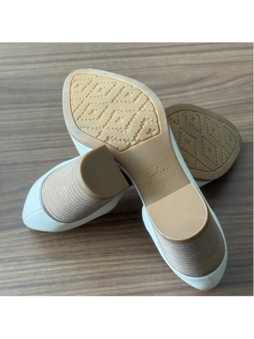 Zodiac Ivory D’Orsay Block Heel Pumps Women’s Size 7 Classic Office Career Shoes